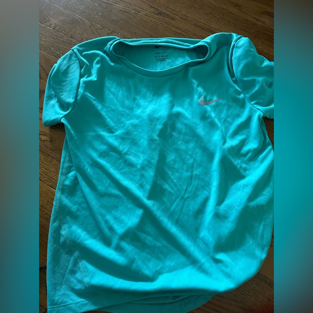 Nike dry fit tee